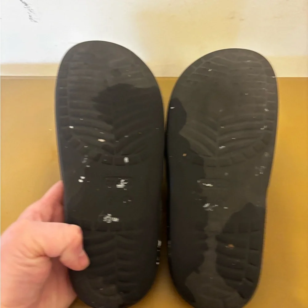 Black Slide crocs Sandals 6/8